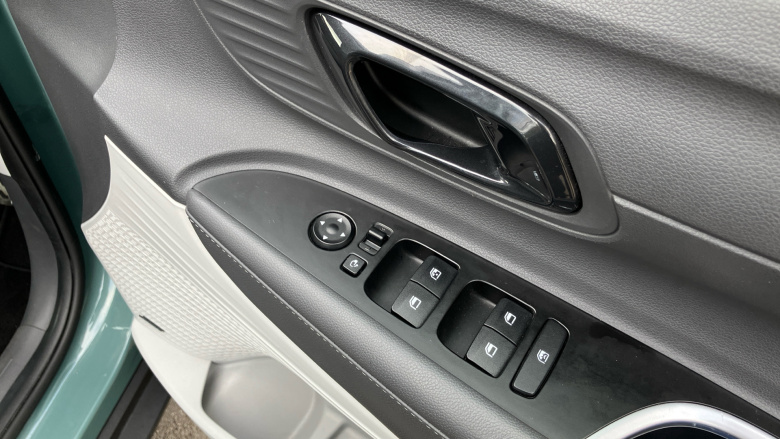 Hyundai BAYON 1.0 TGDi 48V MHEV Ultimate 5dr DCT Petrol Hatchback